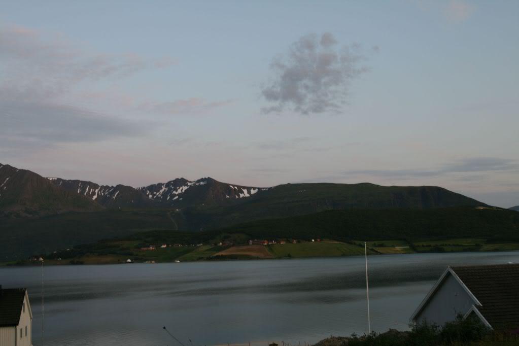 img051-3.jpg