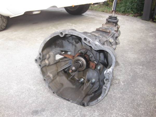 Kp47 Starlet Upright T50 Gearbox With K-T Bellhousing?