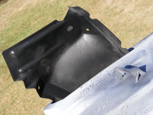 Blue_car_009.jpg