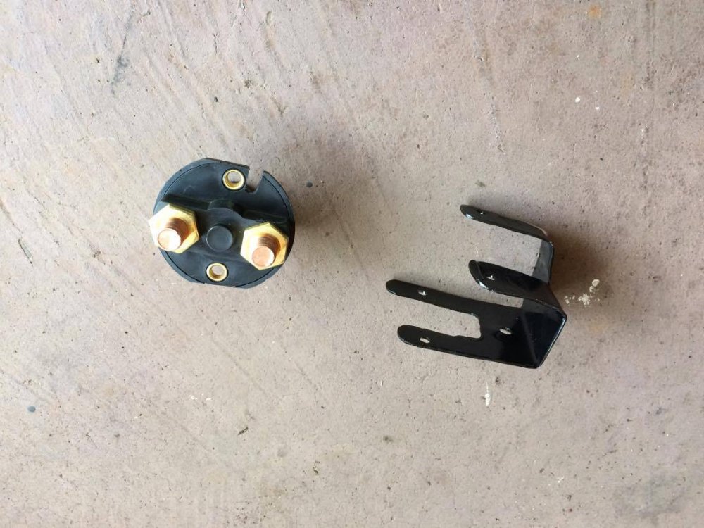 battery cut off switch 2.jpg