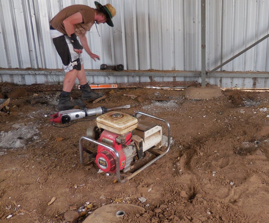 5a767c0b7ae6e_Choppingbackconcrete.thumb.jpg.2e0fa638e895ffc7f34cf6f868fe906b.jpg