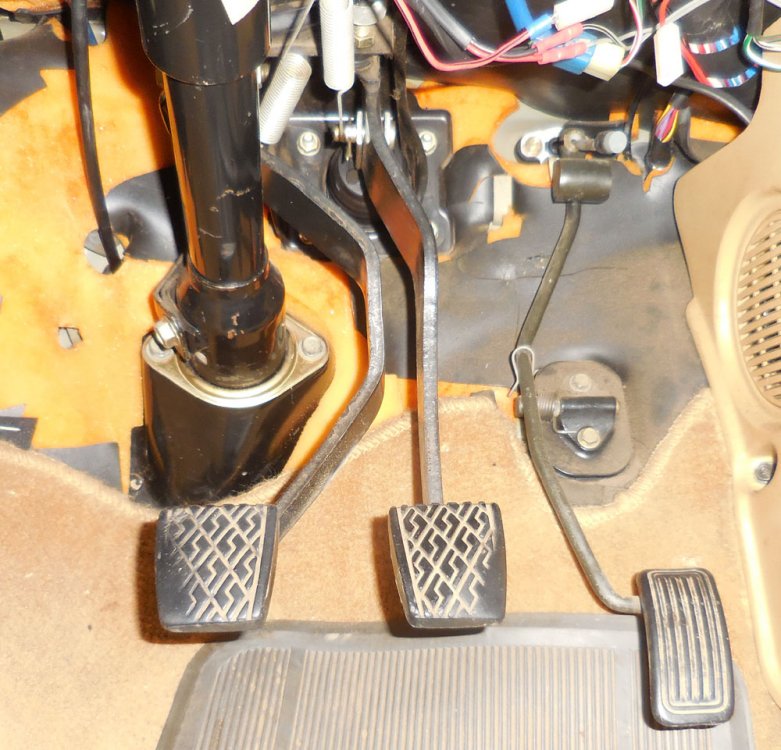 5acab5041b389_Hoonicornspedals.thumb.jpg.18bc05f2d36aa20d7055a8e06f4f82e0.jpg